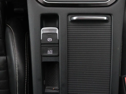 Volkswagen Passat - Afbeelding 15 van 30