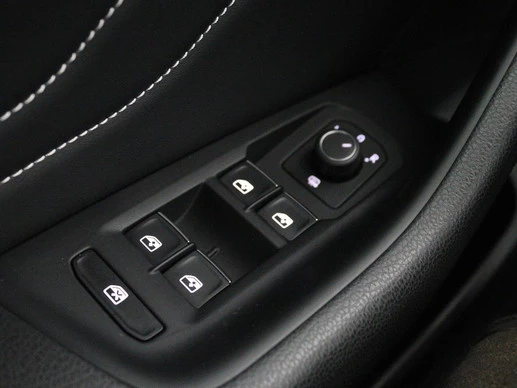 Volkswagen Passat - Afbeelding 17 van 30