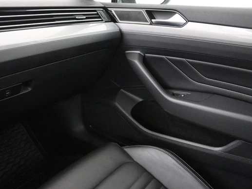 Volkswagen Passat - Afbeelding 25 van 30