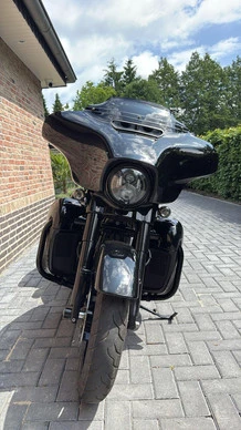 Harley-Davidson Street Glide - Afbeelding 12 van 23