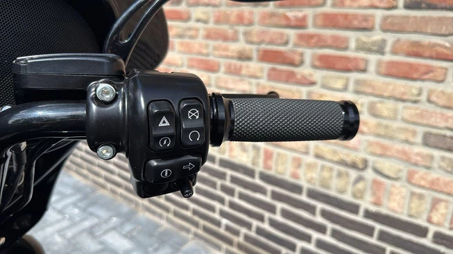 Harley-Davidson Street Glide - Afbeelding 19 van 23