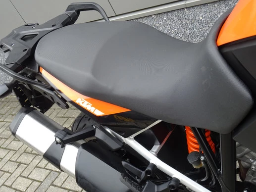 KTM  - Afbeelding 12 van 16