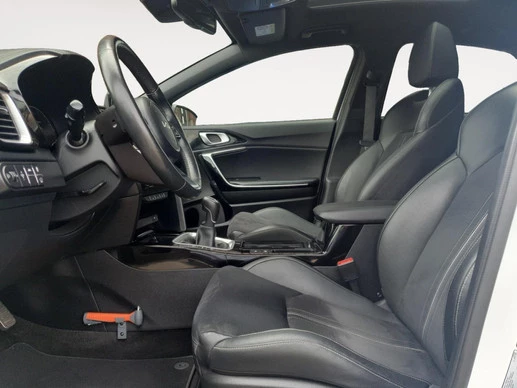 Kia XCeed - Afbeelding 16 van 30