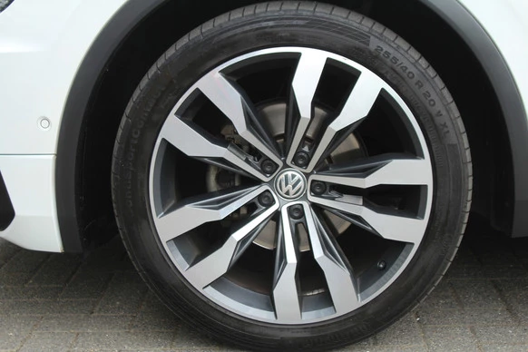Volkswagen Tiguan - Afbeelding 29 van 30