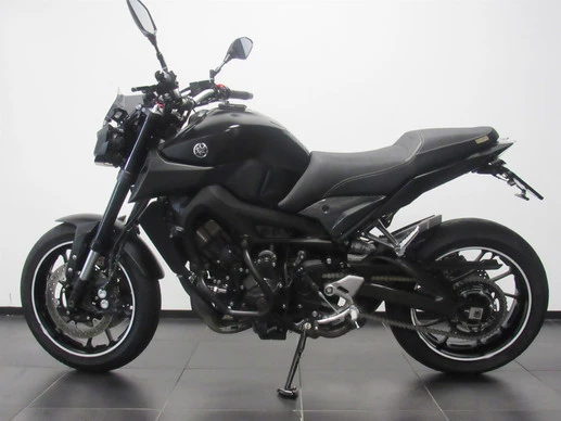 Yamaha MT 09 - Afbeelding 4 van 8