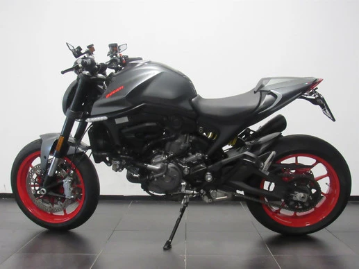 Ducati Monster - Afbeelding 4 van 7