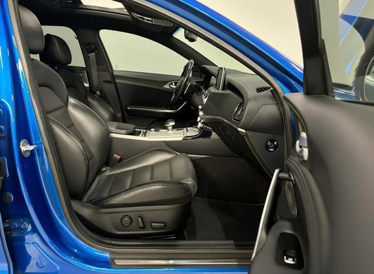 Kia Stinger - Afbeelding 9 van 30