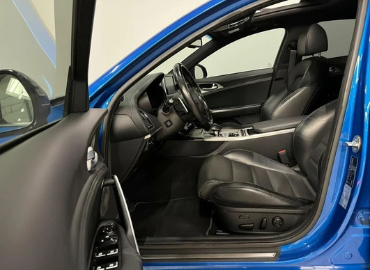 Kia Stinger - Afbeelding 10 van 30