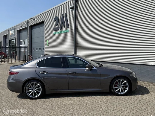 Alfa Romeo Giulia - Afbeelding 8 van 23