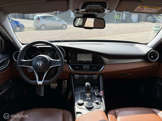 Alfa Romeo Giulia - Afbeelding 11 van 23