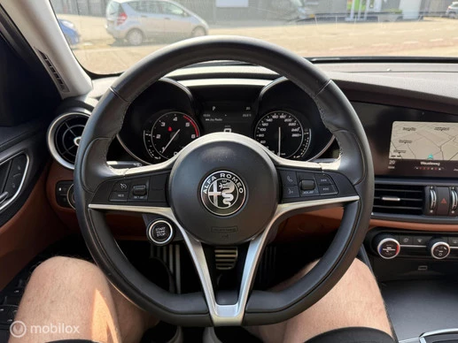 Alfa Romeo Giulia - Afbeelding 15 van 23