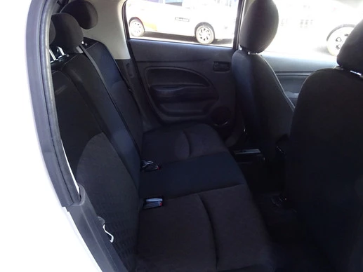 Mitsubishi Space Star - Afbeelding 18 van 30