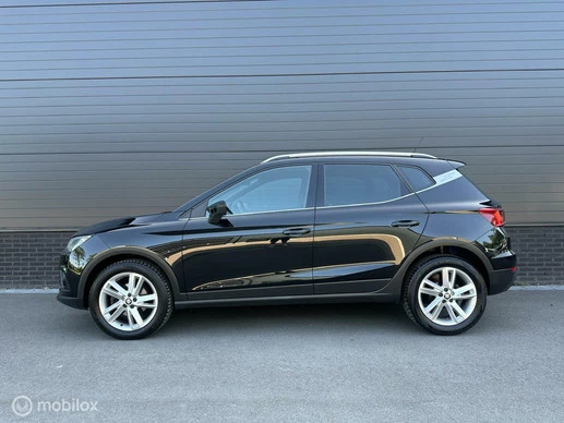 SEAT Arona - Afbeelding 2 van 30