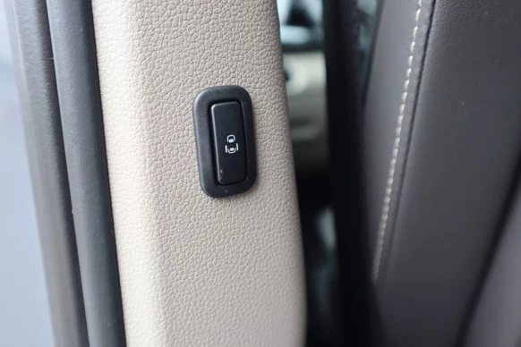 Volkswagen Multivan - Afbeelding 29 van 30