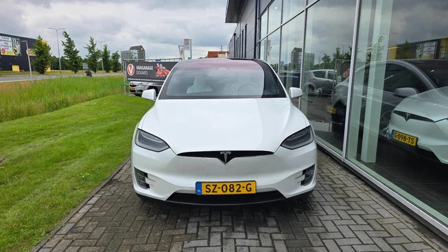 Tesla Model X - Afbeelding 2 van 6