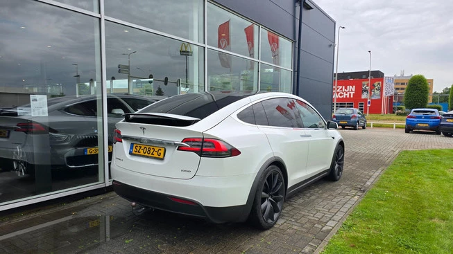 Tesla Model X - Afbeelding 3 van 6