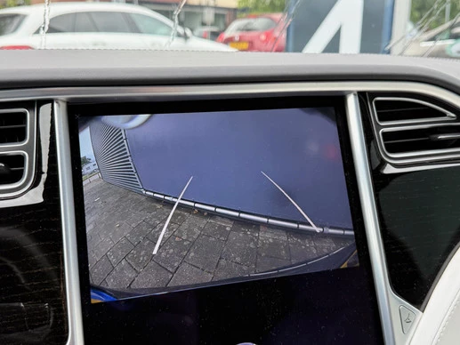 Tesla Model S - Afbeelding 8 van 15