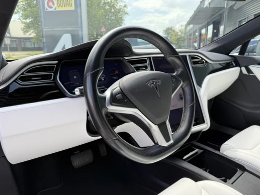 Tesla Model S - Afbeelding 3 van 30