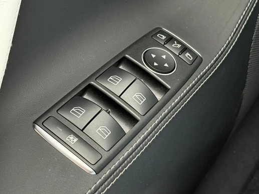 Tesla Model S - Afbeelding 23 van 30