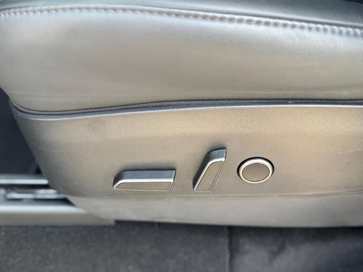 Tesla Model Y - Afbeelding 13 van 29