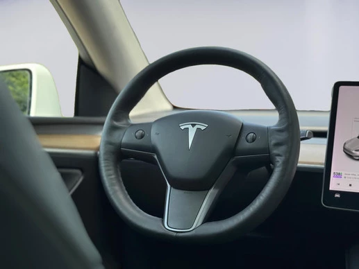 Tesla Model Y - Afbeelding 17 van 29