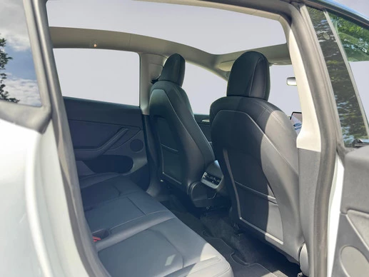 Tesla Model Y - Afbeelding 21 van 29