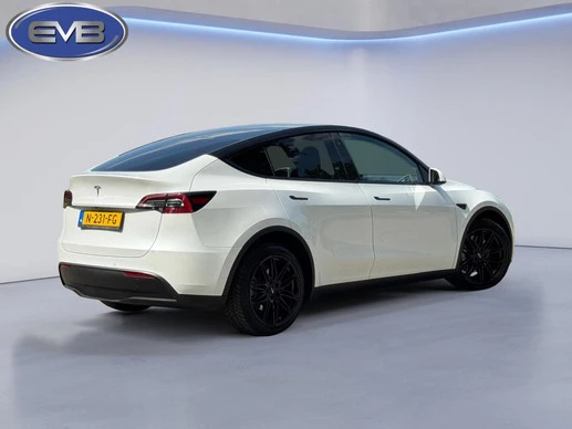 Tesla Model Y - Afbeelding 22 van 29