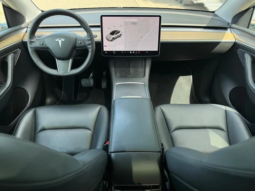 Tesla Model Y - Afbeelding 28 van 29