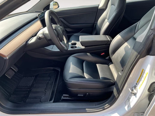 Tesla Model 3 - Afbeelding 10 van 21