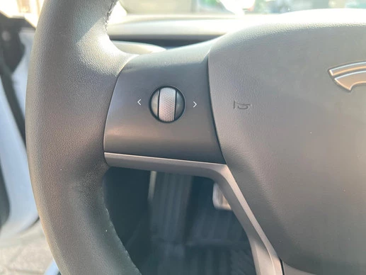 Tesla Model 3 - Afbeelding 17 van 21