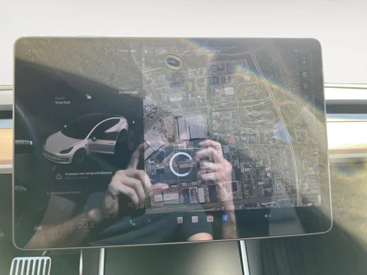Tesla Model 3 - Afbeelding 19 van 21