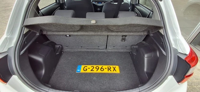 Toyota Yaris - Afbeelding 22 van 27
