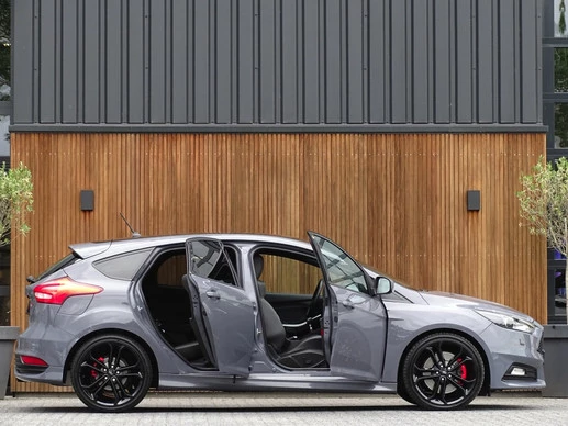 Ford Focus - Afbeelding 4 van 30