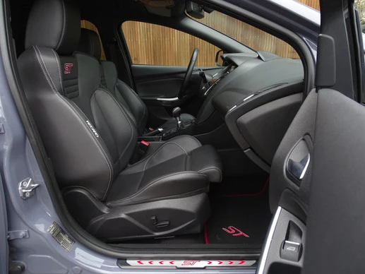 Ford Focus - Afbeelding 16 van 30