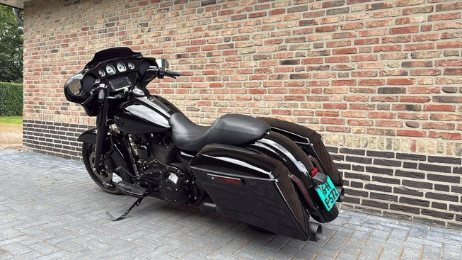 Harley-Davidson Street Glide - Afbeelding 3 van 21