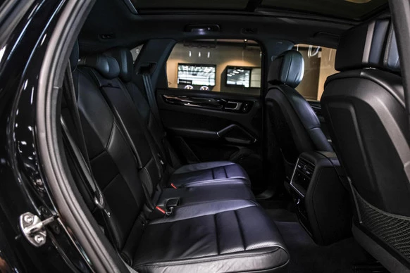 Porsche Cayenne - Afbeelding 21 van 30