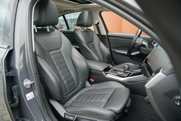 BMW 3 Serie - Afbeelding 12 van 30