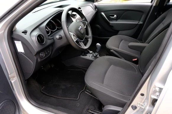 Dacia Sandero - Afbeelding 2 van 26
