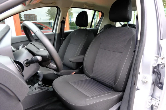 Dacia Sandero - Afbeelding 17 van 26