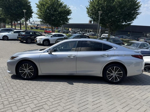 Lexus ES - Afbeelding 6 van 30
