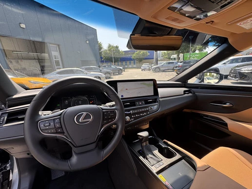 Lexus ES - Afbeelding 15 van 30