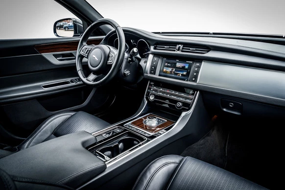 Jaguar XF - Afbeelding 3 van 30