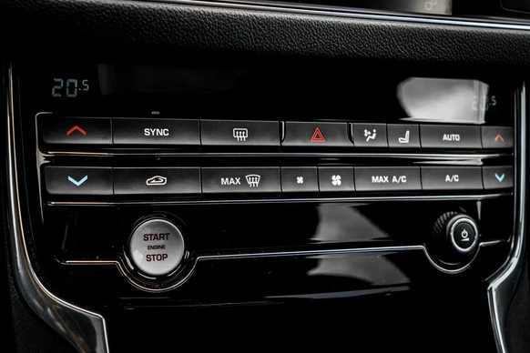 Jaguar XF - Afbeelding 11 van 30