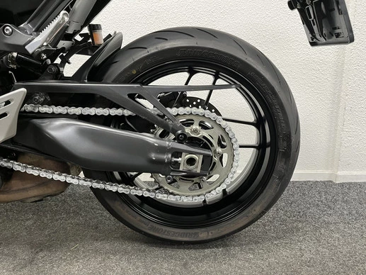 Yamaha MT 09 - Afbeelding 18 van 22
