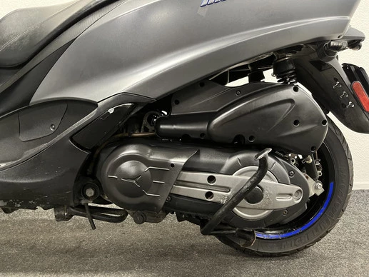 Piaggio MP3 - Afbeelding 18 van 24