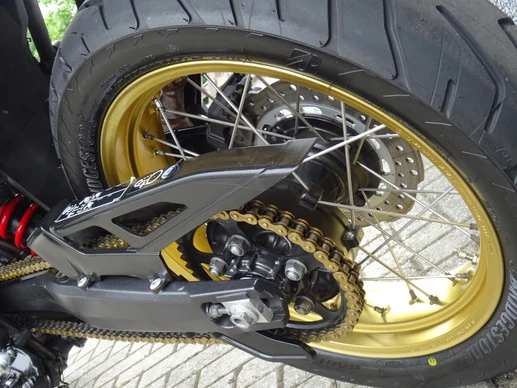 Honda CRF 1000 - Afbeelding 15 van 17