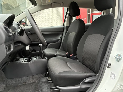 Mitsubishi Space Star - Afbeelding 11 van 19