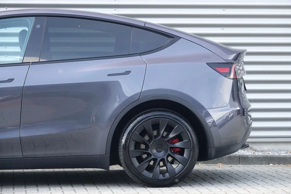 Tesla Model Y - Afbeelding 5 van 10