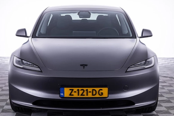 Tesla Model 3 - Afbeelding 21 van 28