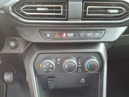 Dacia Sandero - Afbeelding 15 van 28
